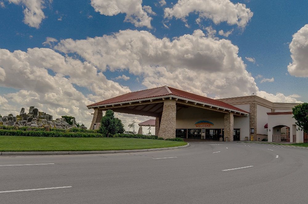 The Lodge At Rolling Hills Casino & Resort Corning Exterior photo